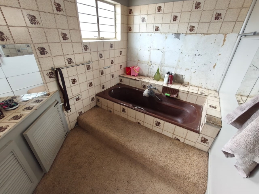 4 Bedroom Property for Sale in Protea Park North West